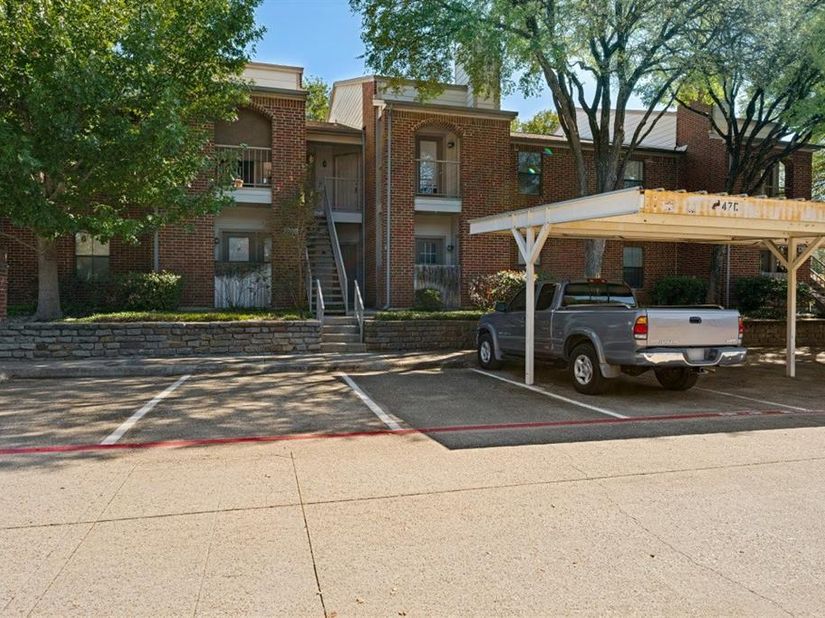 3209  Donnelly Circle  103, Fort Worth Texas 76107