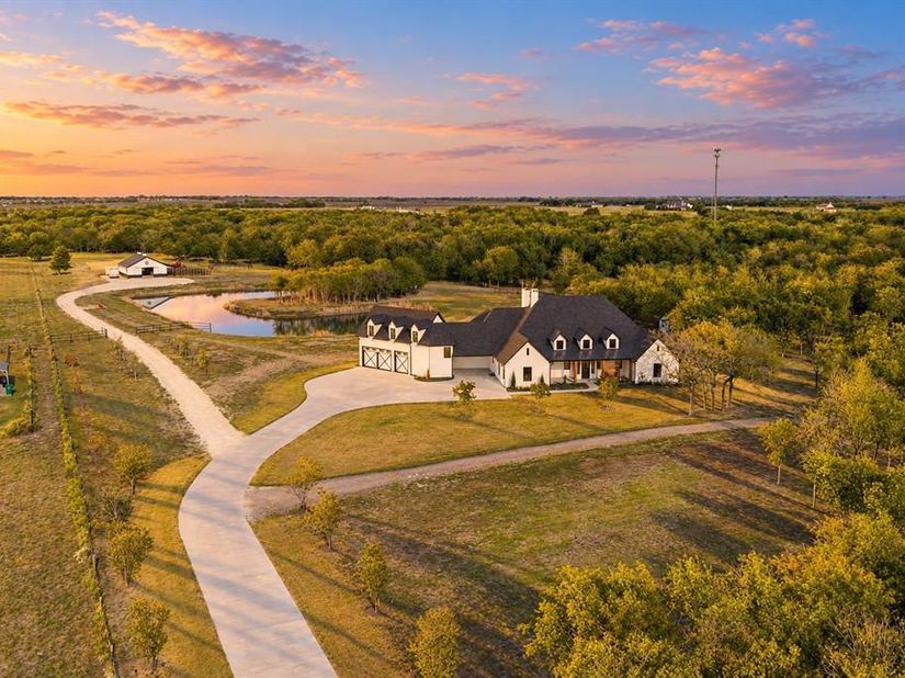 2945  Dowell Road , Rockwall Texas 75032