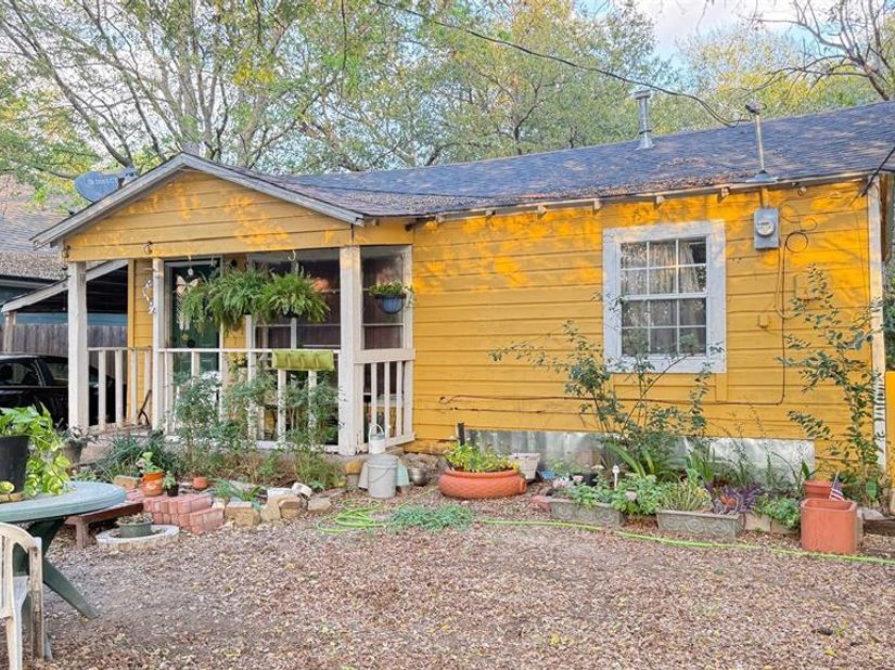 626  Ella Avenue , Dallas Texas 75217