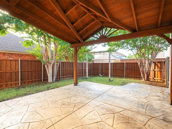 1610  Oak Brook Lane , Allen Texas 75002