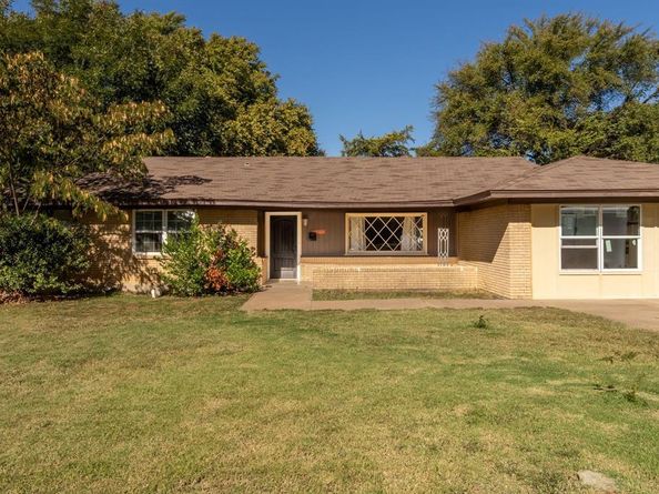 5720  Whitman Avenue , Fort Worth Texas 76133