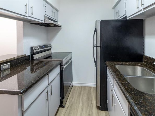 4044  Buena Vista   104, Dallas Texas 75204