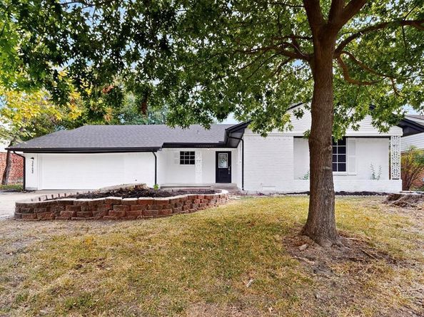 2902  Medina Drive , Garland Texas 75041