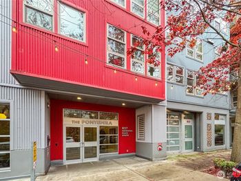 827 Hiawatha Place S