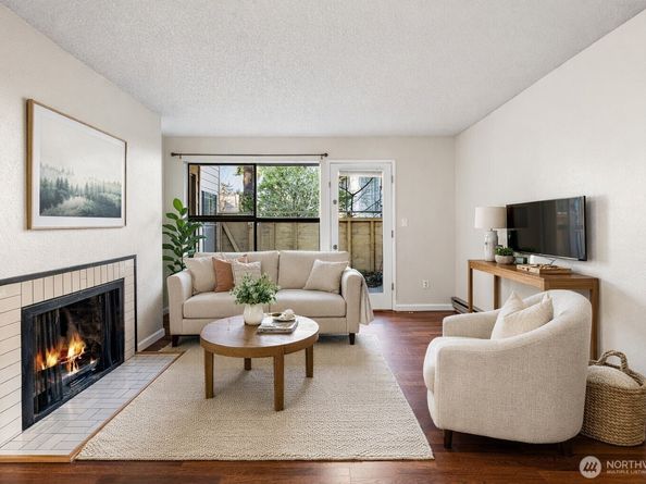 2520 S 317th Street 103, Federal Way WA 98003