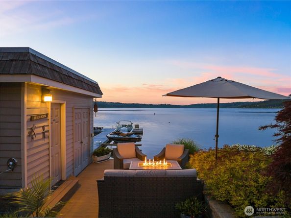 17834 SE 40th Place, Bellevue WA 98008