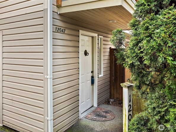 12042 31st Avenue NE, Seattle WA 98125