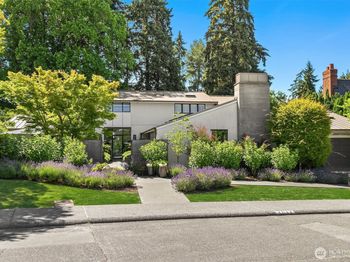 2017 Parkside Drive E