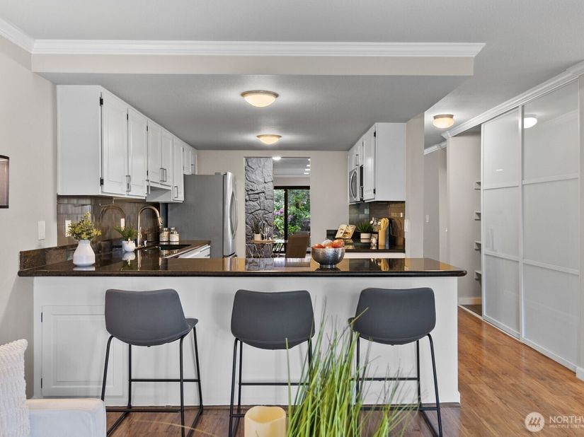 7639 SE 29th Street, Mercer Island WA 98040