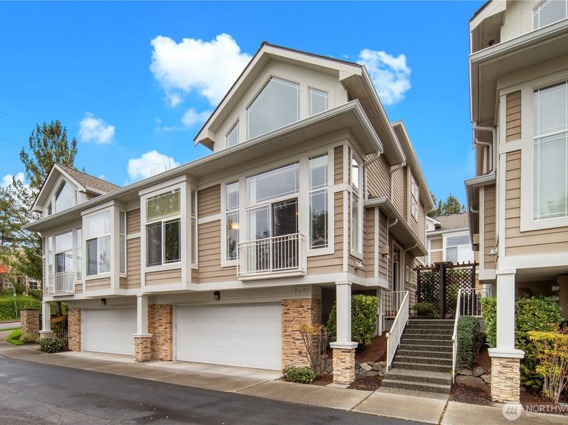 8630 113th Lane NE, Kirkland WA 98033