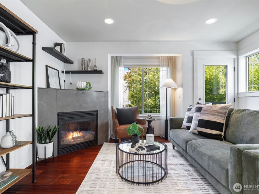 4507 Linden Avenue N A, Seattle WA 98103
