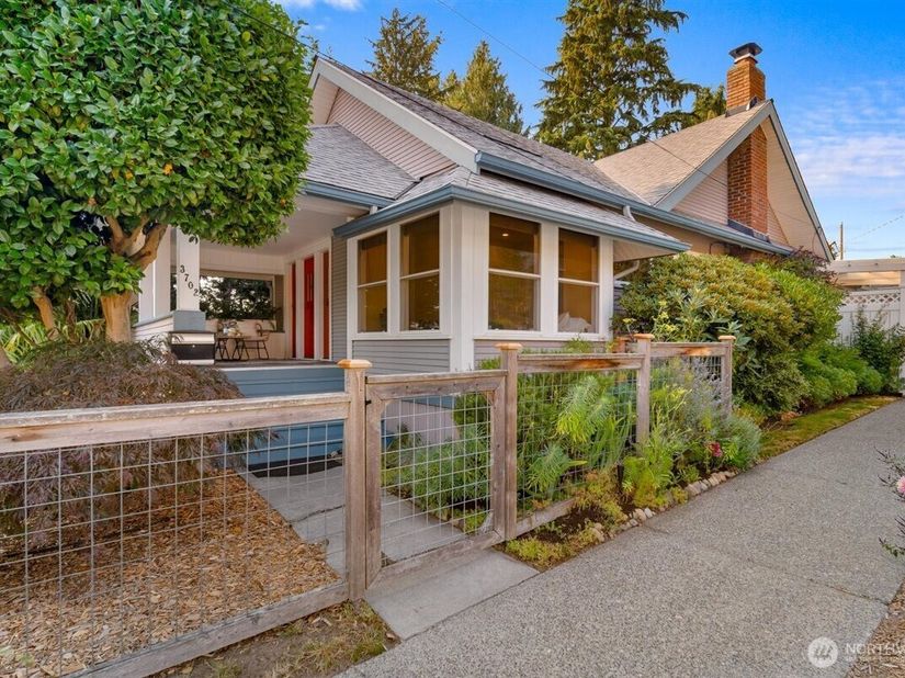 3702 SW Austin Street, Seattle WA 98126
