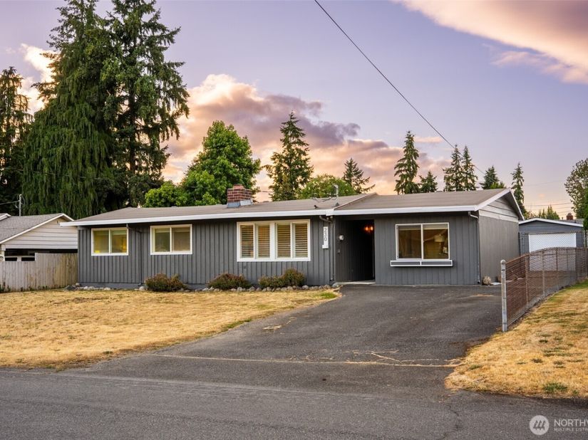 230 S 187th Street, Burien WA 98148