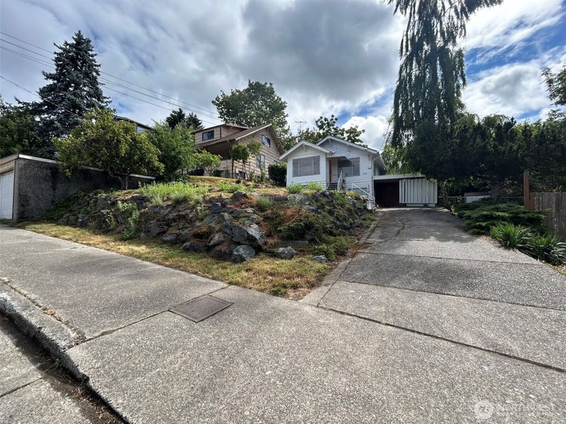 6538 51st Avenue S, Seattle WA 98118