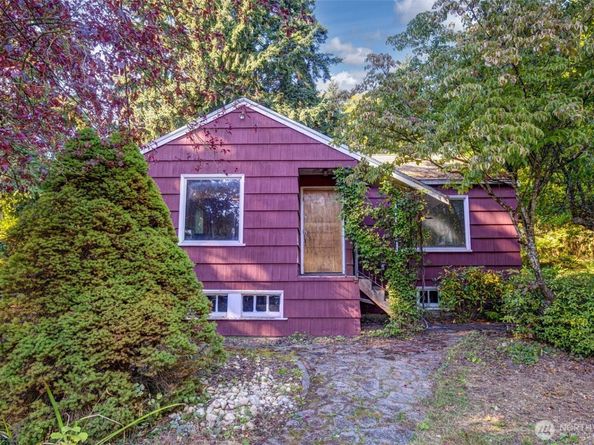 12015 8th Avenue S, Seattle WA 98168
