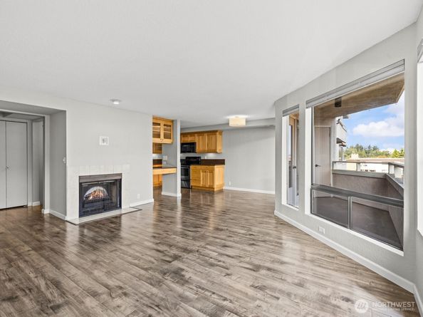 1113 5th Avenue S 207, Edmonds WA 98020