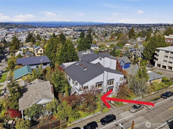 4811 Phinney Avenue N 101, Seattle WA 98103