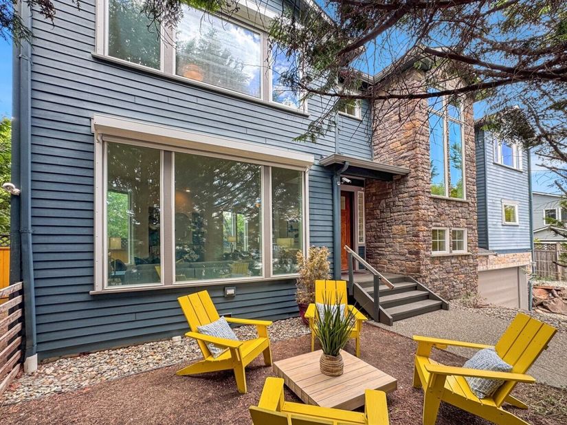 4600 Green Lake Way N, Seattle WA 98103