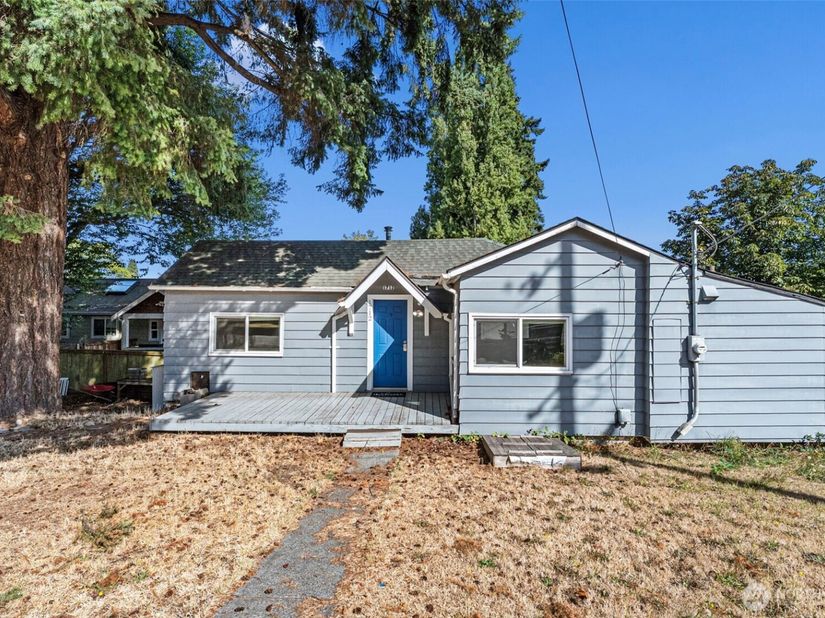 1712 11th Street, Bremerton WA 98337