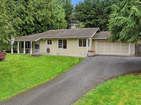 23247 35th Avenue W, Brier WA 98036