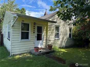 3218 NE 97th Street