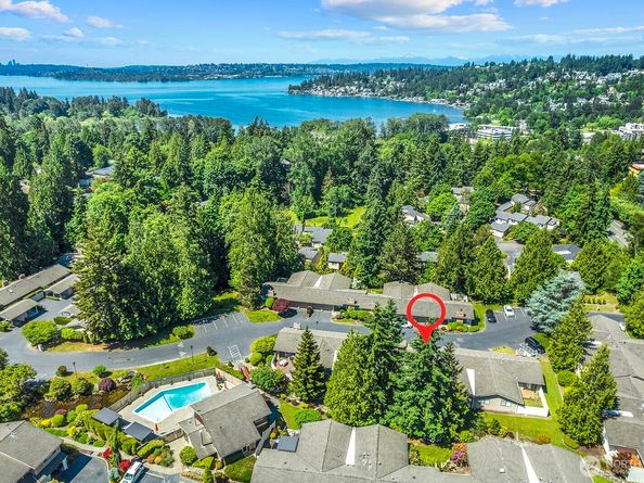 11512 103rd Place NE B6, Kirkland WA 98033