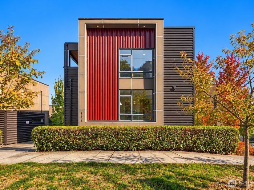 1768 Valentine Place S, Seattle WA 98144