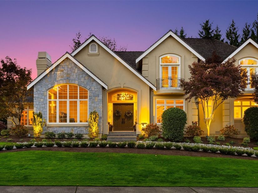 24634 SE 9th Place, Sammamish WA 98074