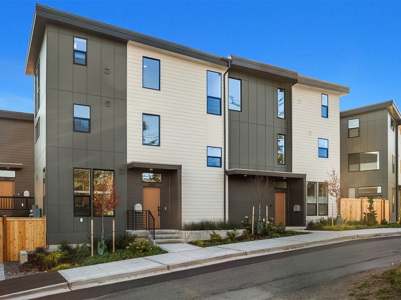 3003 S Dakota Street, Seattle WA 98108