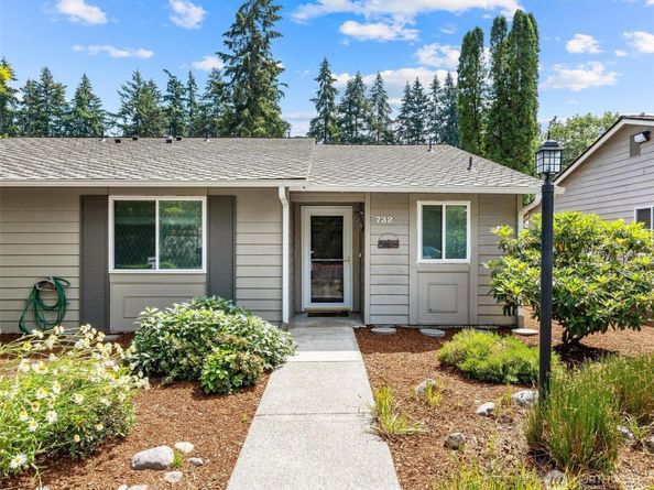 732 126th Avenue NE 109, Bellevue WA 98005