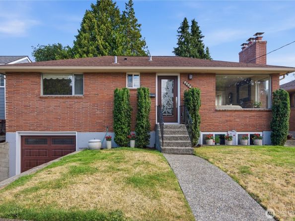 3947 SW Portland Street, Seattle WA 98136