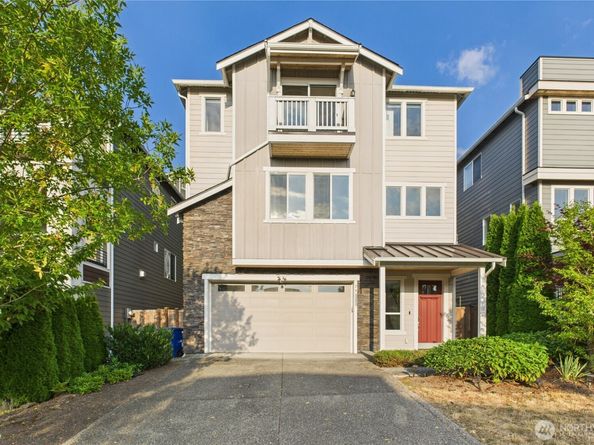 19608 82nd Pl NE, Kenmore WA 98028