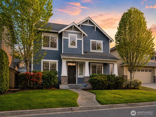 10212 242nd Avenue NE, Redmond WA 98053