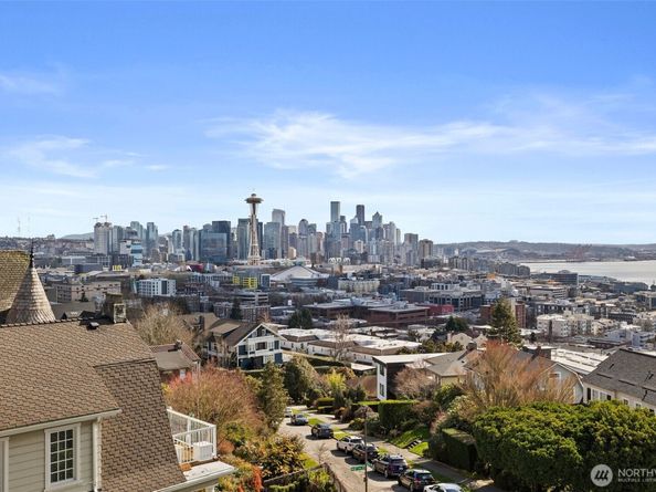 604 W Kinnear Place, Seattle WA 98119