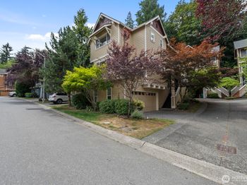 71 Sunset Court NW
