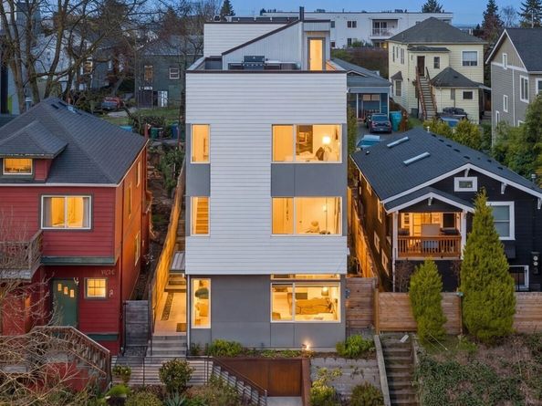 926 N 35th Street, Seattle WA 98103