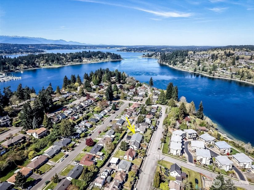 2505 2507 N Wycoff Avenue, Bremerton WA 98312