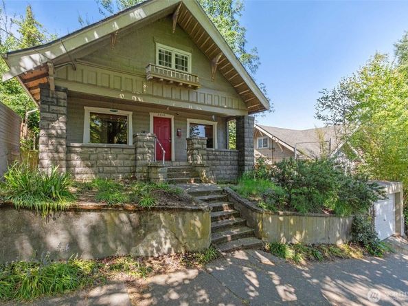 2010 NE 54th Street, Seattle WA 98105