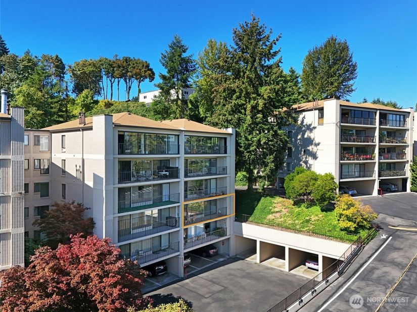 8001 Sand Point Way NE C48, Seattle WA 98115