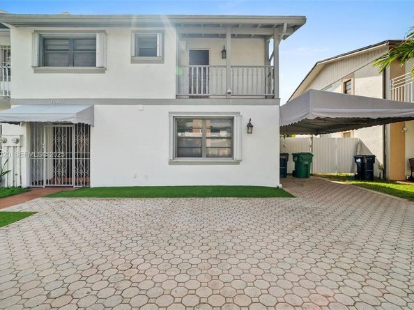 10922 SW 25th St, Miami FL 33165