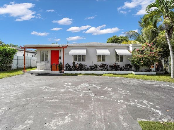 1260 NE 135th St, North Miami FL 33161