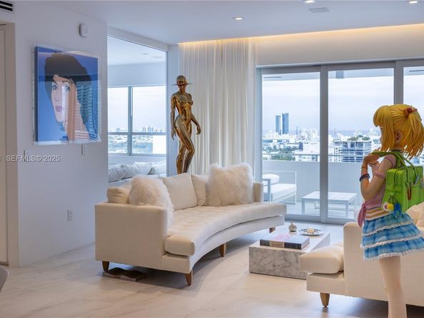 11 Island Ave PH6, Miami Beach FL 33139