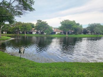 52 Wimbledon Lake Dr