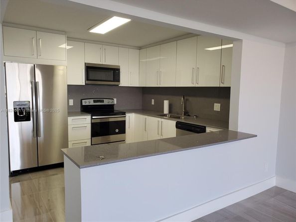 13499 Biscayne Blvd 1105, North Miami FL 33181