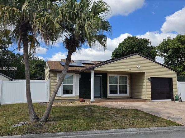 1798 SW 84th Pl, Miramar FL 33025