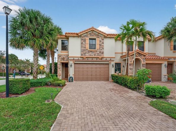 6978 Broadland Way, Coconut Creek FL 33073