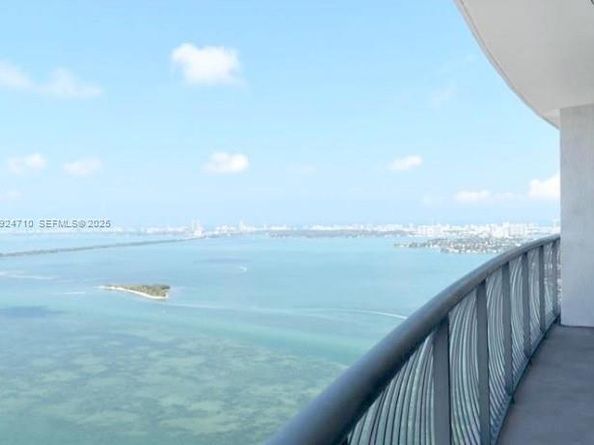 1750 N Bayshore Dr 5105, Miami FL 33132