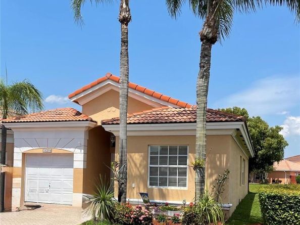 16299 SW 103rd St, Miami FL 33196