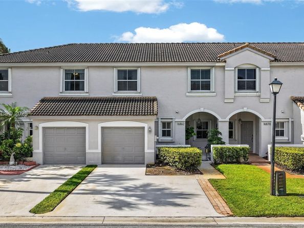 16862 SW 1st St, Pembroke Pines FL 33027