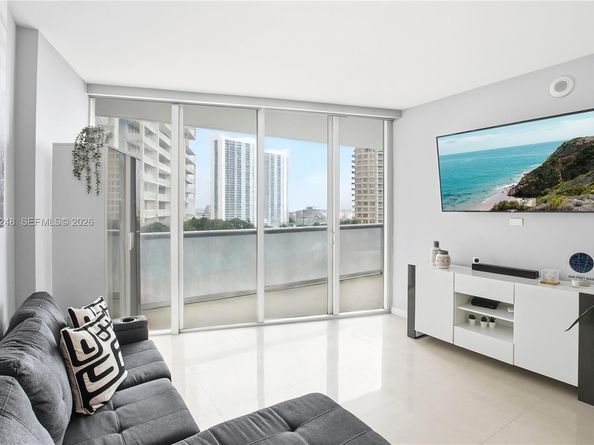 495 Brickell Ave 1608, Miami FL 33131